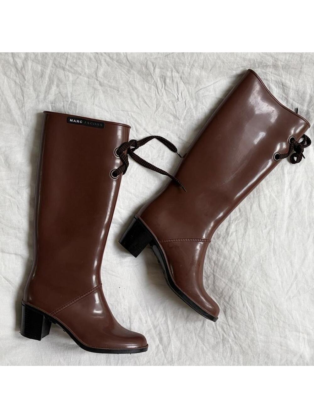Rare vintage chocolate brown heeled